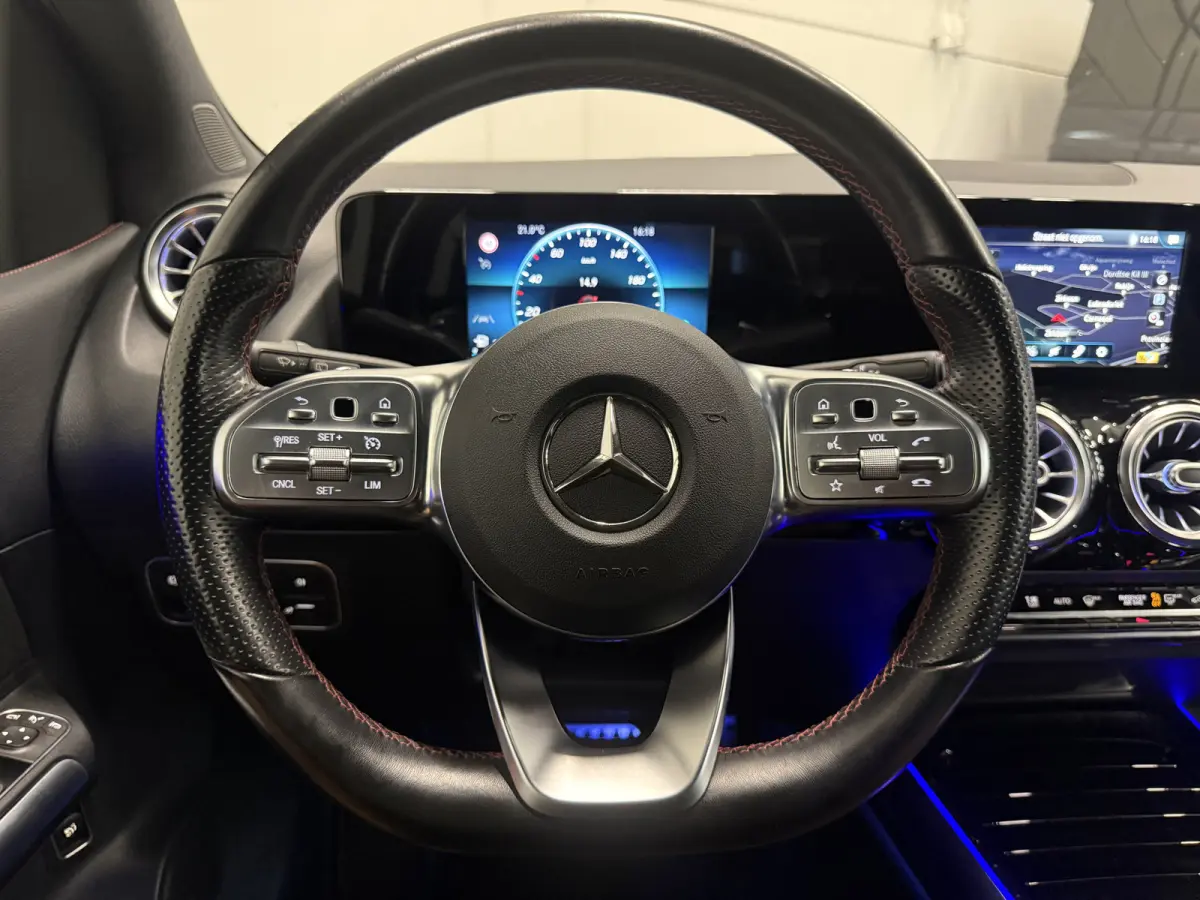 200 AMG aut. 58.889KM/PANO/TREKHAAK/MEMORY/LED/CAMERA/CARBON/18" AMG/AMG-SPORT-STOELEN/DODE-HOEK/LANE-ASSIST/EL.A.KLEP/PRIVACY/DONKERE-HEMEL/NIGHT-PAKKET/IRIDIUM-SILVER/UNIEKE AUTO,ABSOLUTE 