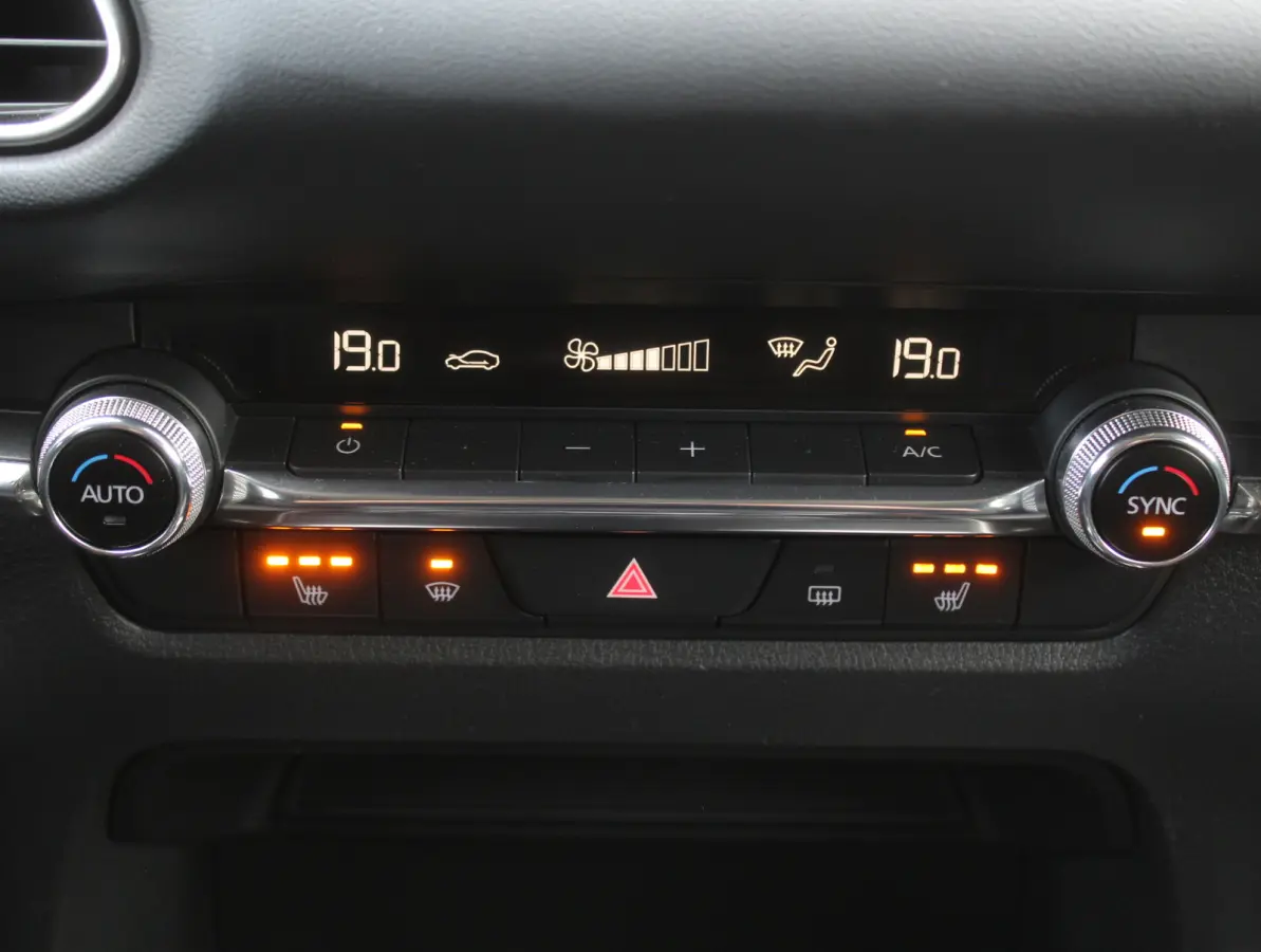 2.0 e-SkyActiv-X M Hybrid Homura | CLIMATE | ADAPCRUISE | CARPLAY | CAMERA | DAB | LED | HEAD-UP | NAVI | LMV18 | STOEL/STUURVERW