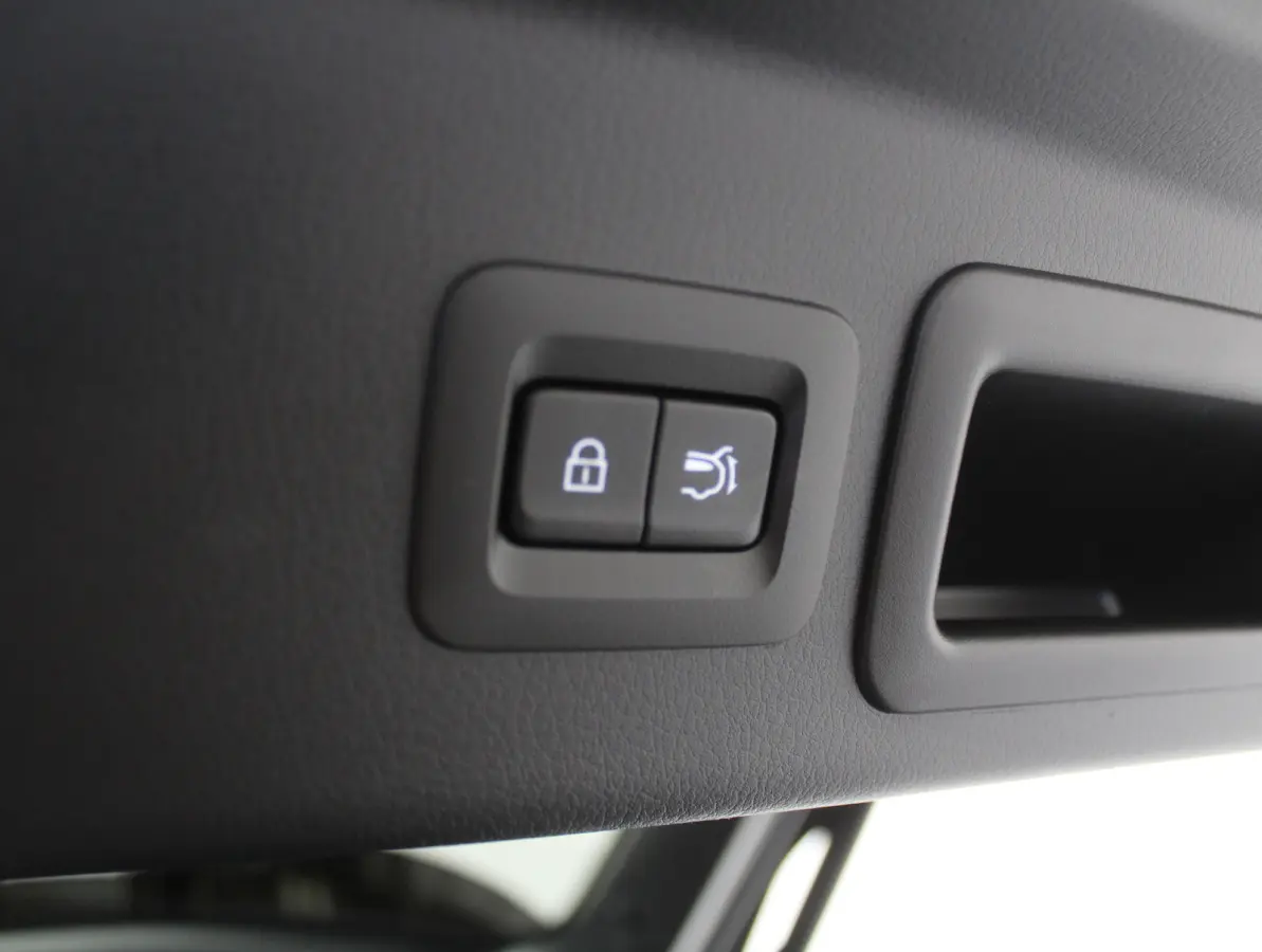2.0 e-SkyActiv-X M Hybrid Homura | CLIMATE | ADAPCRUISE | CARPLAY | CAMERA | DAB | LED | HEAD-UP | NAVI | LMV18 | STOEL/STUURVERW
