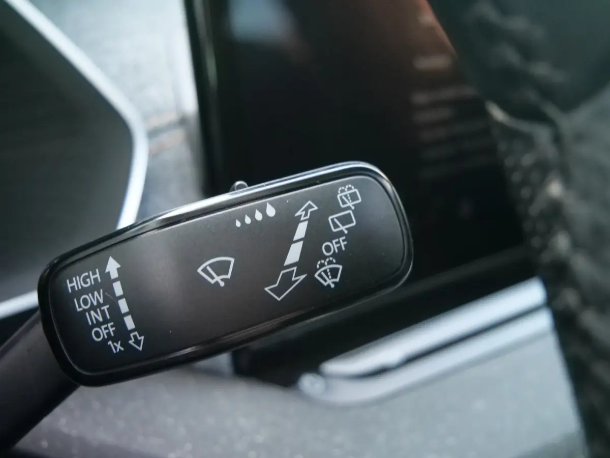 1.5 TSI MHEV Business Edition Plus 150 Pk Automaat Navi / DAB / Apple Carplay / Camera / Stoelverwarming / Pano-dak