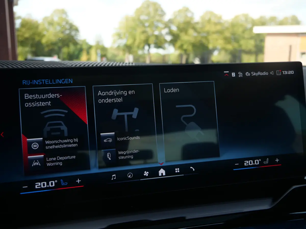 M60 xDrive 84 kWh 601 Pk Automaat M-sport pro / Navi / DAB / Apple Carplay / Camera / SOH 95,8%