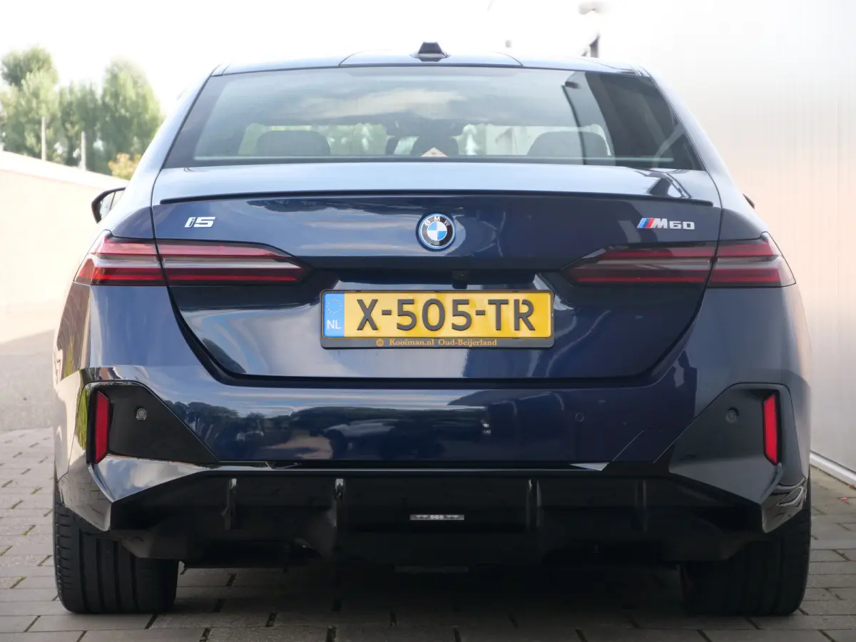M60 xDrive 84 kWh 601 Pk Automaat M-sport pro / Navi / DAB / Apple Carplay / Camera / SOH 95,8%