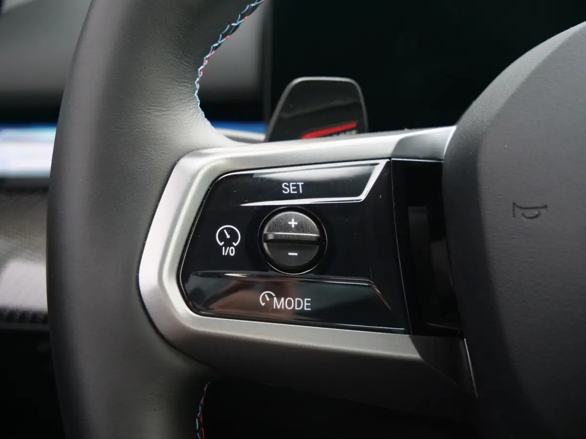 M60 xDrive 84 kWh 601 Pk Automaat M-sport pro / Navi / DAB / Apple Carplay / Camera / SOH 95,8%
