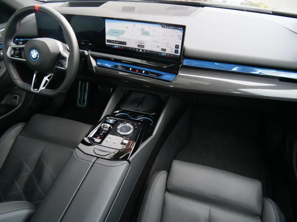M60 xDrive 84 kWh 601 Pk Automaat M-sport pro / Navi / DAB / Apple Carplay / Camera / SOH 95,8%
