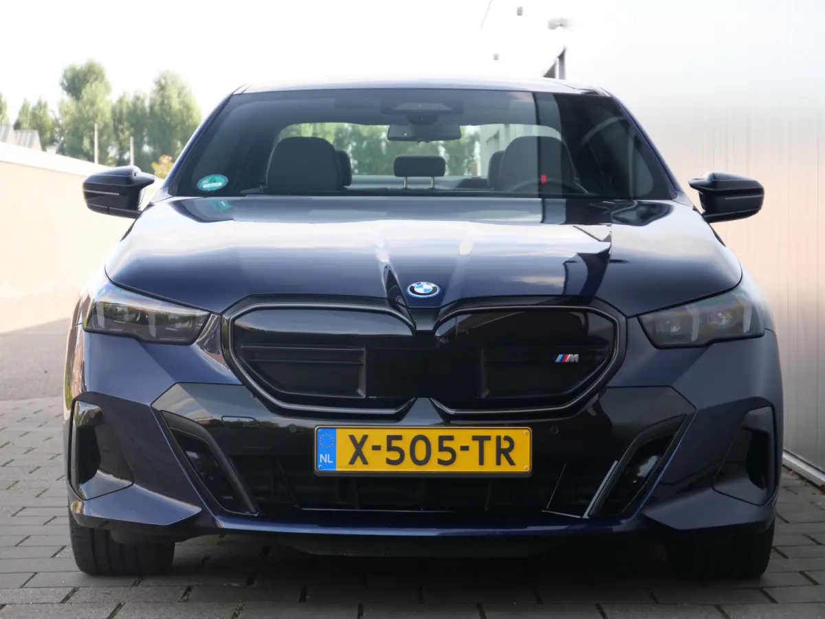 M60 xDrive 84 kWh 601 Pk Automaat M-sport pro / Navi / DAB / Apple Carplay / Camera / SOH 95,8%