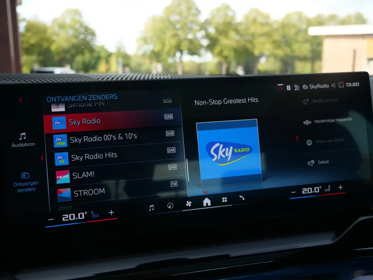 M60 xDrive 84 kWh 601 Pk Automaat M-sport pro / Navi / DAB / Apple Carplay / Camera / SOH 95,8%