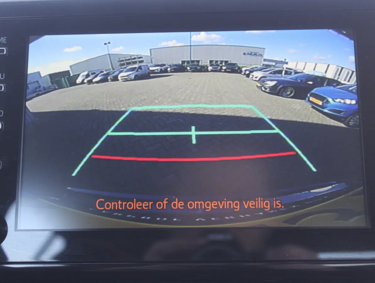 1.8 Hybrid Business CLIMATE | CARPLAY | ADAPCRUISE | DAB | LED | LMV17 | CAMERA | ABS/ASR