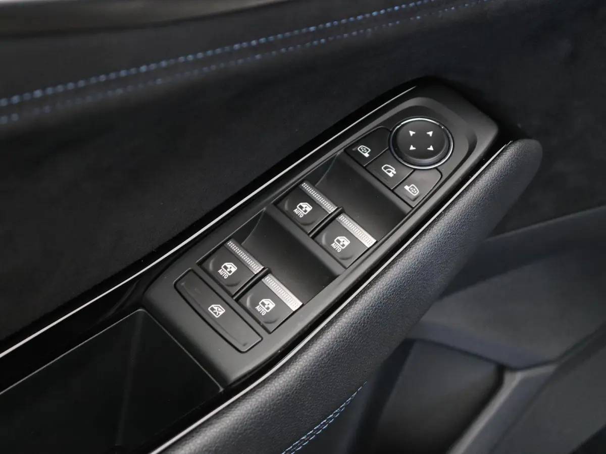 E-Tech full hybrid 200pk techno esprit Alpine | Elek. kofferklep | Adaptieve cruise control | Blind spot |