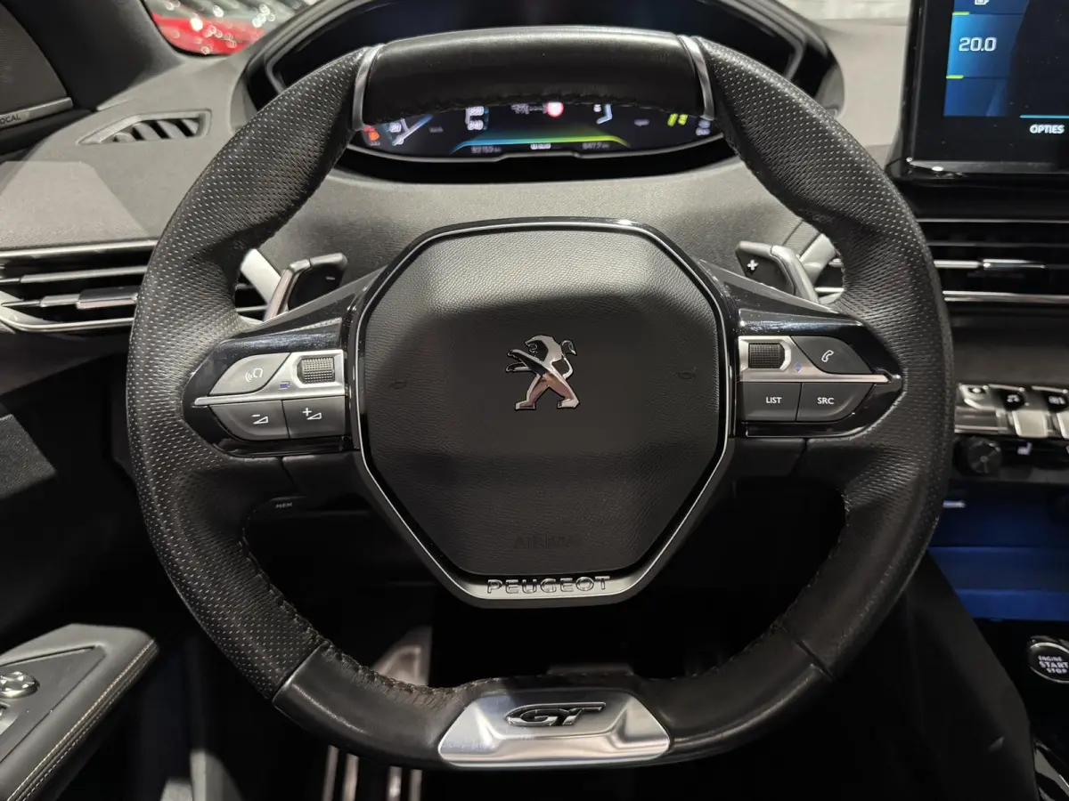 1.6 HYbrid 225 GT Automaat | Climate Control | Elek. Schuif / Kantel Dak | Elek. Kofferklep | Voorstoelen Verwarmd | Full Map Navigatie | Apple Carplay / Android Auto | Camera | Parkeersenso