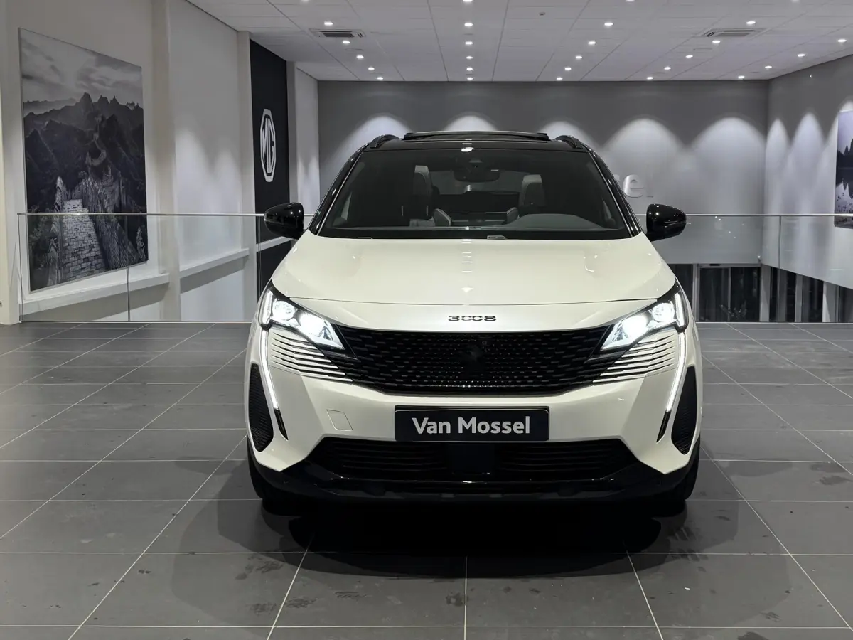 1.6 HYbrid 225 GT Automaat | Climate Control | Elek. Schuif / Kantel Dak | Elek. Kofferklep | Voorstoelen Verwarmd | Full Map Navigatie | Apple Carplay / Android Auto | Camera | Parkeersenso