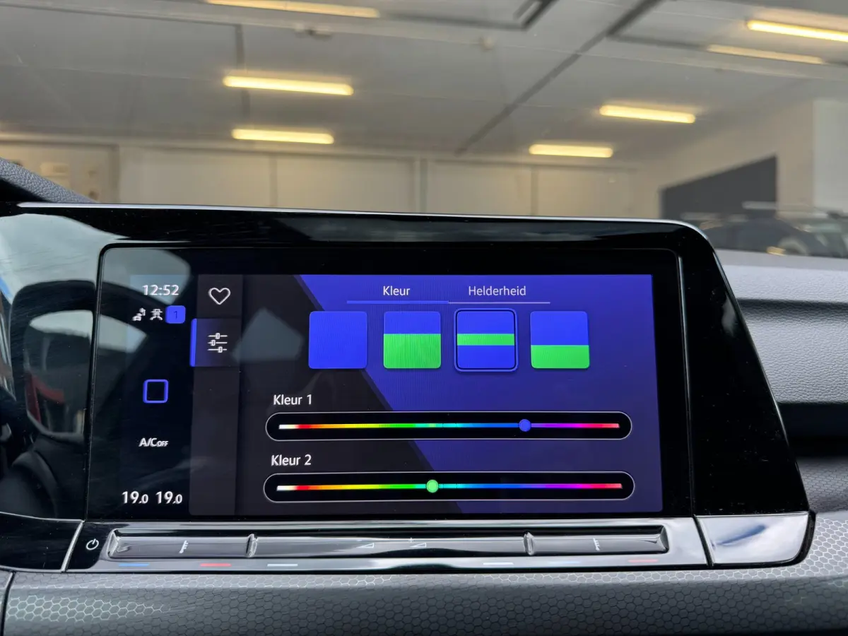2.0 TSI GTI / PANO / SFEER / KEYLESS / CARPLAY / FLIPPERS / CLIMATE / ADAPTIEVE CRUISE / DAB+ / PRIVACY GLASS !