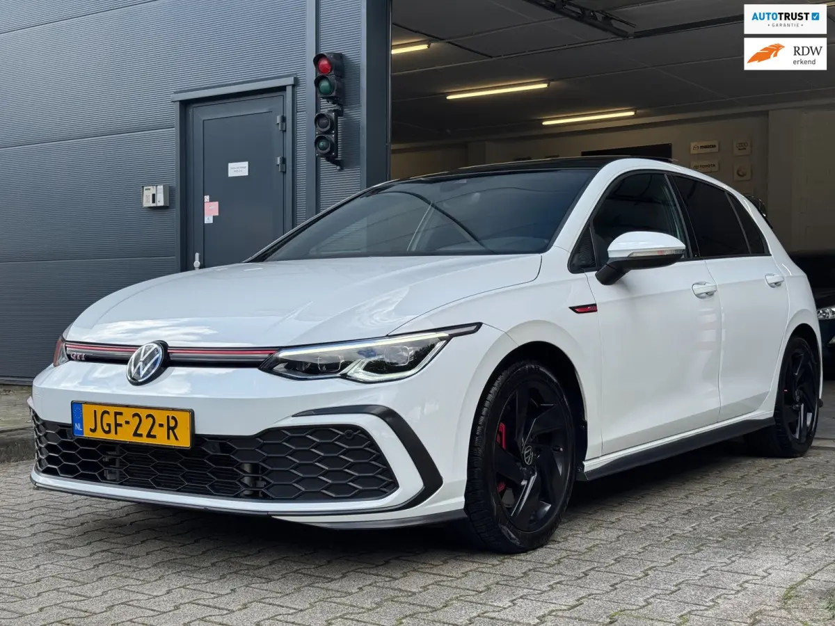2.0 TSI GTI / PANO / SFEER / KEYLESS / CARPLAY / FLIPPERS / CLIMATE / ADAPTIEVE CRUISE / DAB+ / PRIVACY GLASS !