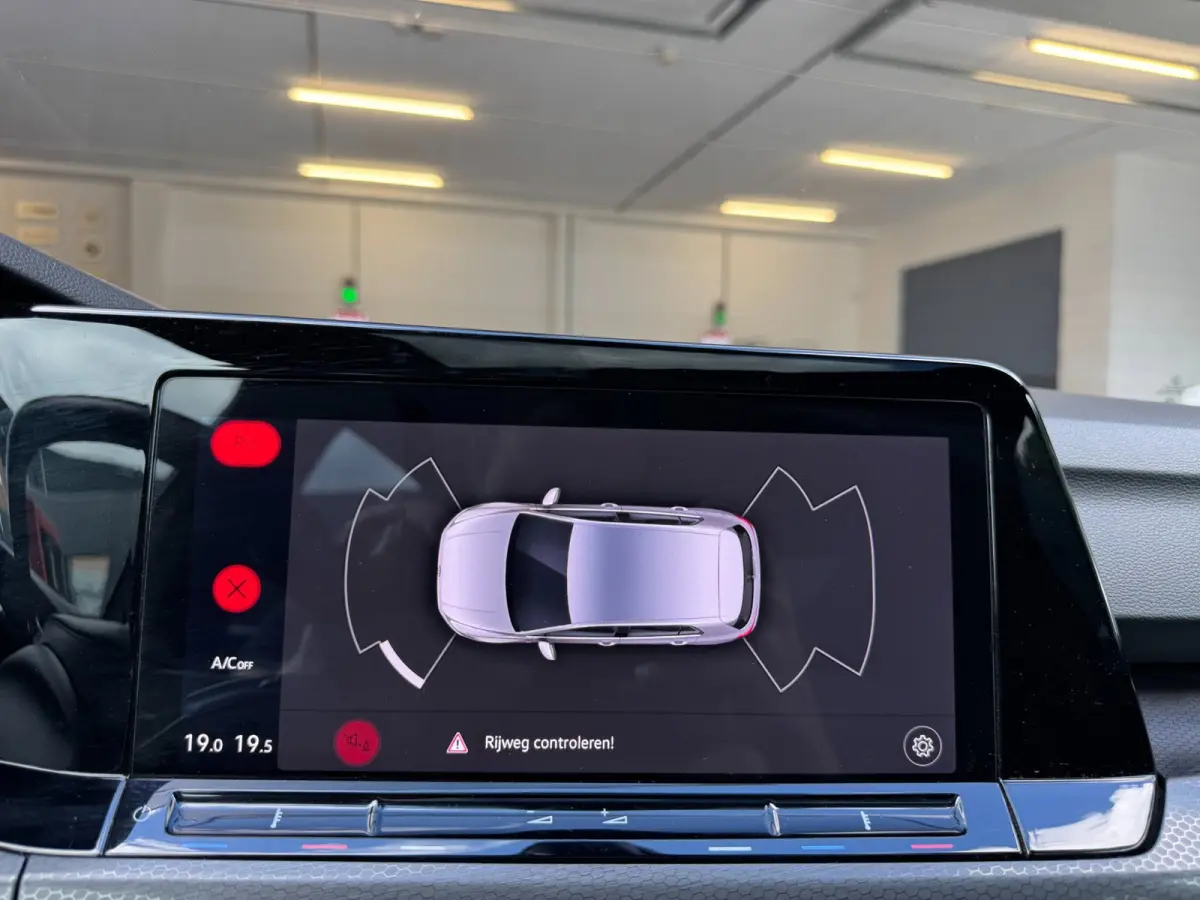 2.0 TSI GTI / PANO / SFEER / KEYLESS / CARPLAY / FLIPPERS / CLIMATE / ADAPTIEVE CRUISE / DAB+ / PRIVACY GLASS !