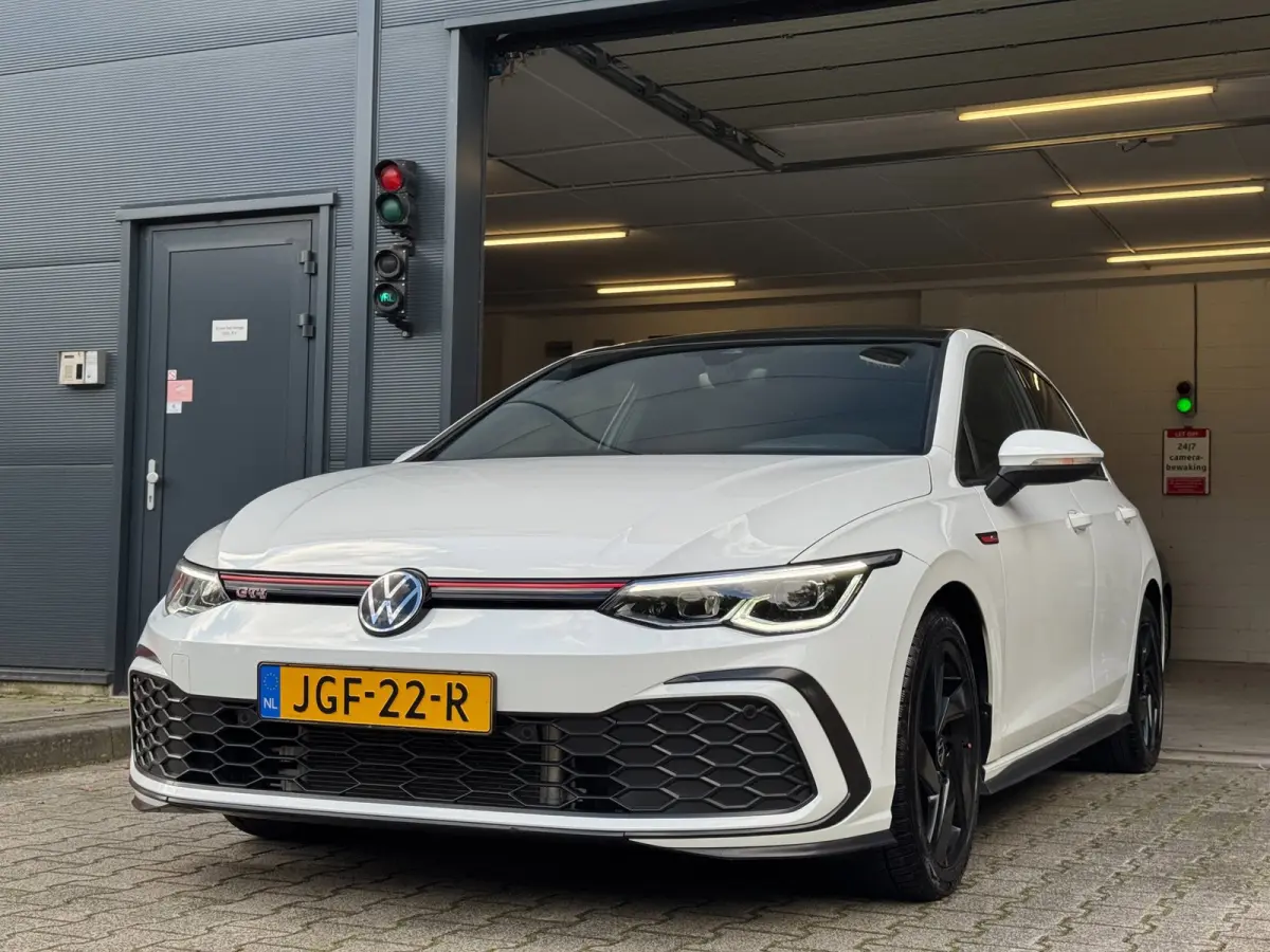 2.0 TSI GTI / PANO / SFEER / KEYLESS / CARPLAY / FLIPPERS / CLIMATE / ADAPTIEVE CRUISE / DAB+ / PRIVACY GLASS !