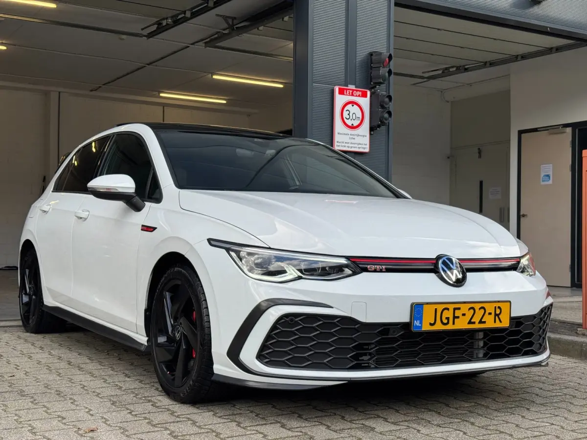 2.0 TSI GTI / PANO / SFEER / KEYLESS / CARPLAY / FLIPPERS / CLIMATE / ADAPTIEVE CRUISE / DAB+ / PRIVACY GLASS !