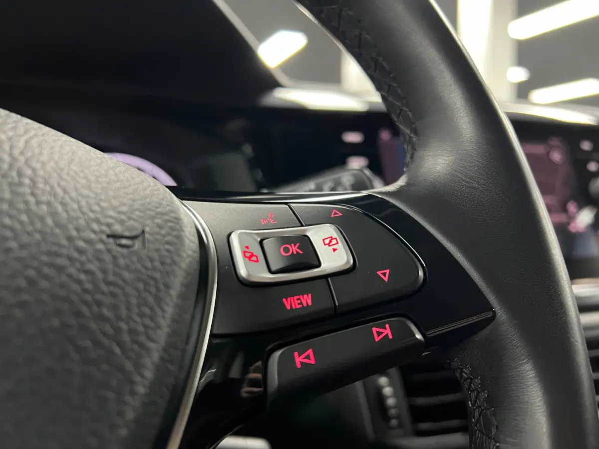 1.0 TSI Highline IQ | Navi | ACC | Carplay