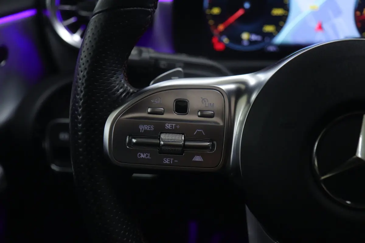 200 AMG /PANO/MEMORY/KEYLESS/SFEER/CAMERA/BOMVOL