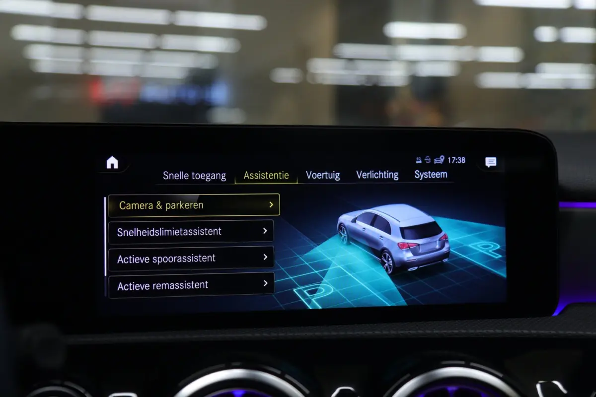 200 AMG /PANO/MEMORY/KEYLESS/SFEER/CAMERA/BOMVOL