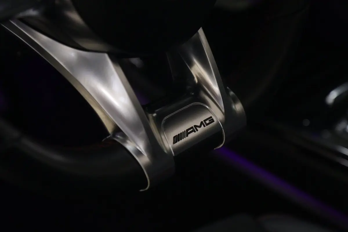 200 AMG /PANO/MEMORY/KEYLESS/SFEER/CAMERA/BOMVOL