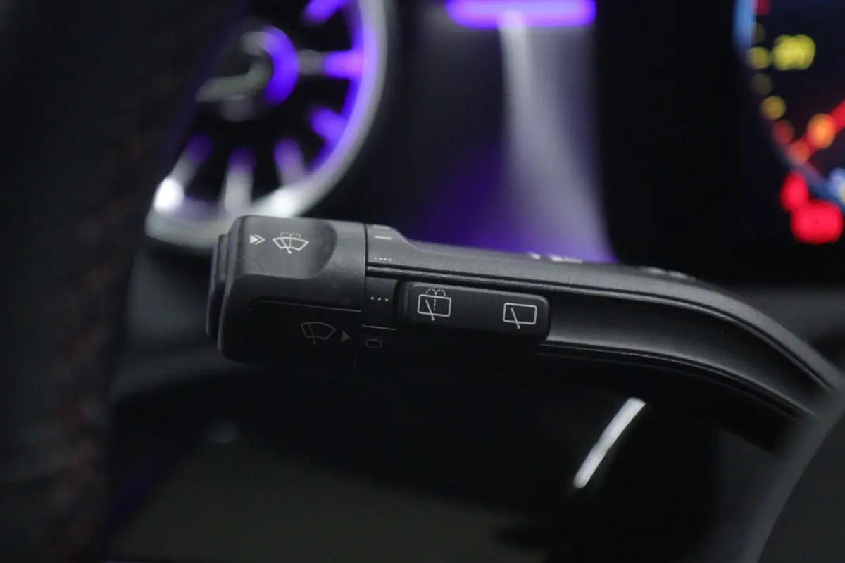 200 AMG /PANO/MEMORY/KEYLESS/SFEER/CAMERA/BOMVOL