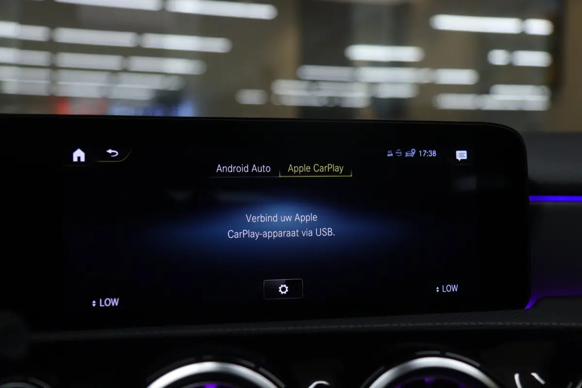 200 AMG /PANO/MEMORY/KEYLESS/SFEER/CAMERA/BOMVOL