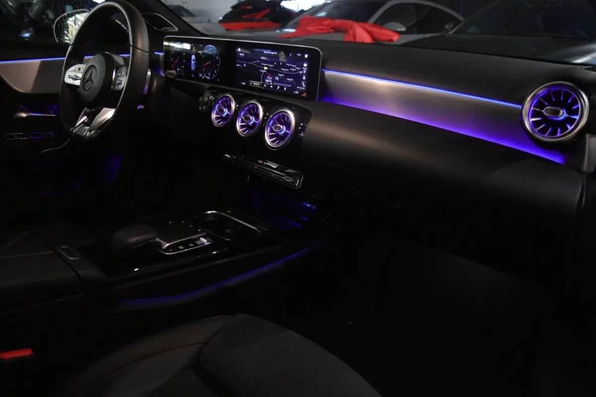 200 AMG /PANO/MEMORY/KEYLESS/SFEER/CAMERA/BOMVOL