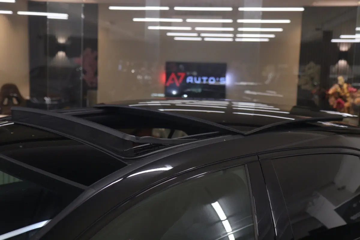 200 AMG /PANO/MEMORY/KEYLESS/SFEER/CAMERA/BOMVOL