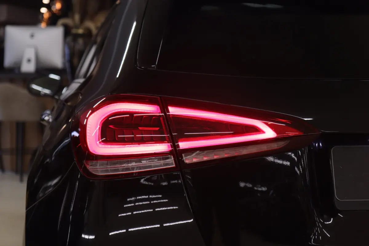 200 AMG /PANO/MEMORY/KEYLESS/SFEER/CAMERA/BOMVOL
