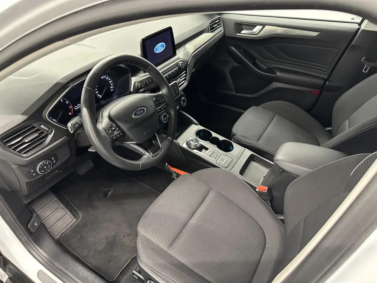1.0 EcoBoost Titanium Business NAVI CRUISE LM ECC.