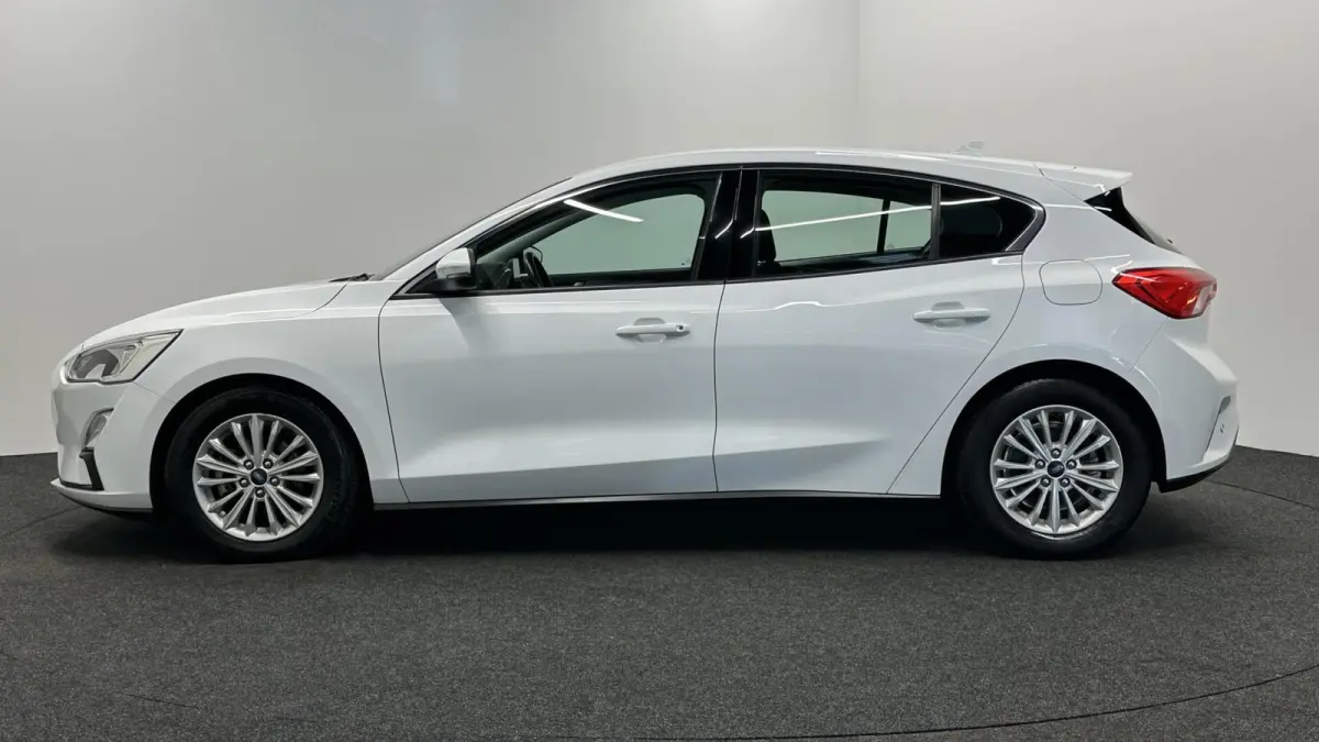 1.0 EcoBoost Titanium Business NAVI CRUISE LM ECC.