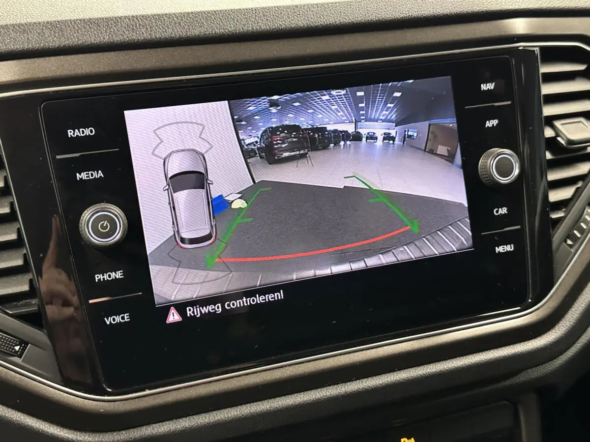 1.0 TSI Style Business CARPLAY NAVI ADAPTIEF CRUISE LM ECC STOELVERWARMING.