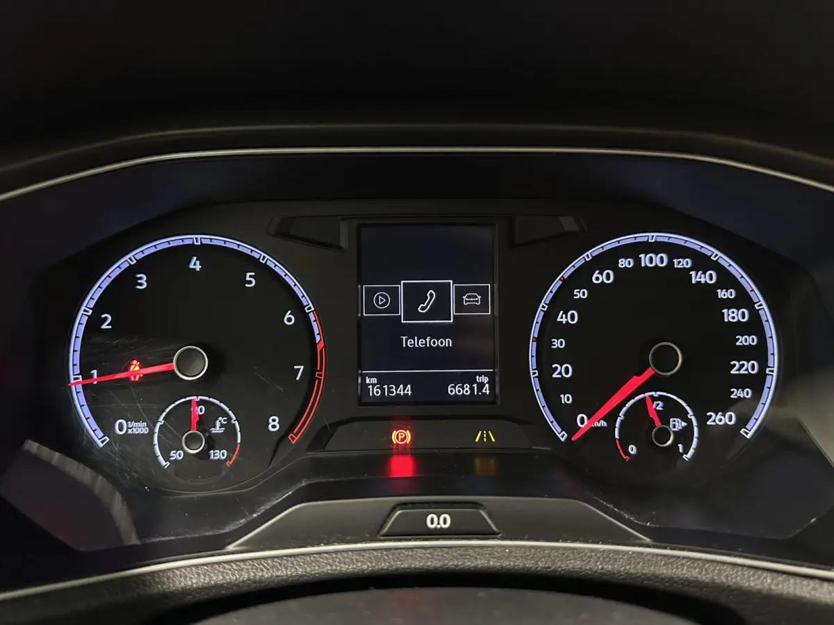 1.0 TSI Style Business CARPLAY NAVI ADAPTIEF CRUISE LM ECC STOELVERWARMING.