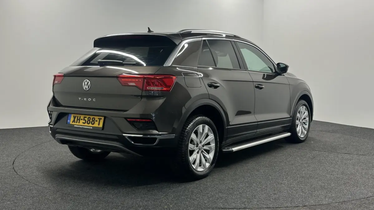 1.0 TSI Style Business CARPLAY NAVI ADAPTIEF CRUISE LM ECC STOELVERWARMING.
