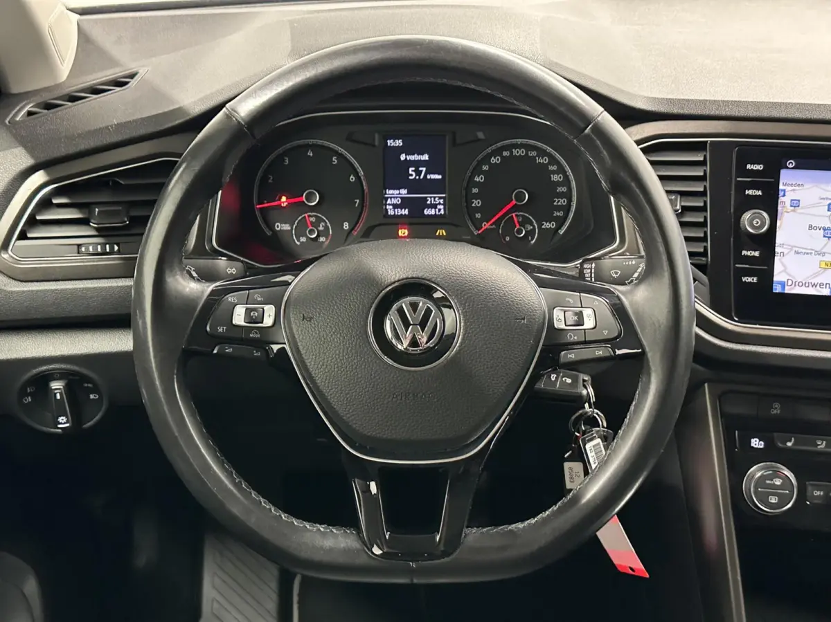 1.0 TSI Style Business CARPLAY NAVI ADAPTIEF CRUISE LM ECC STOELVERWARMING.