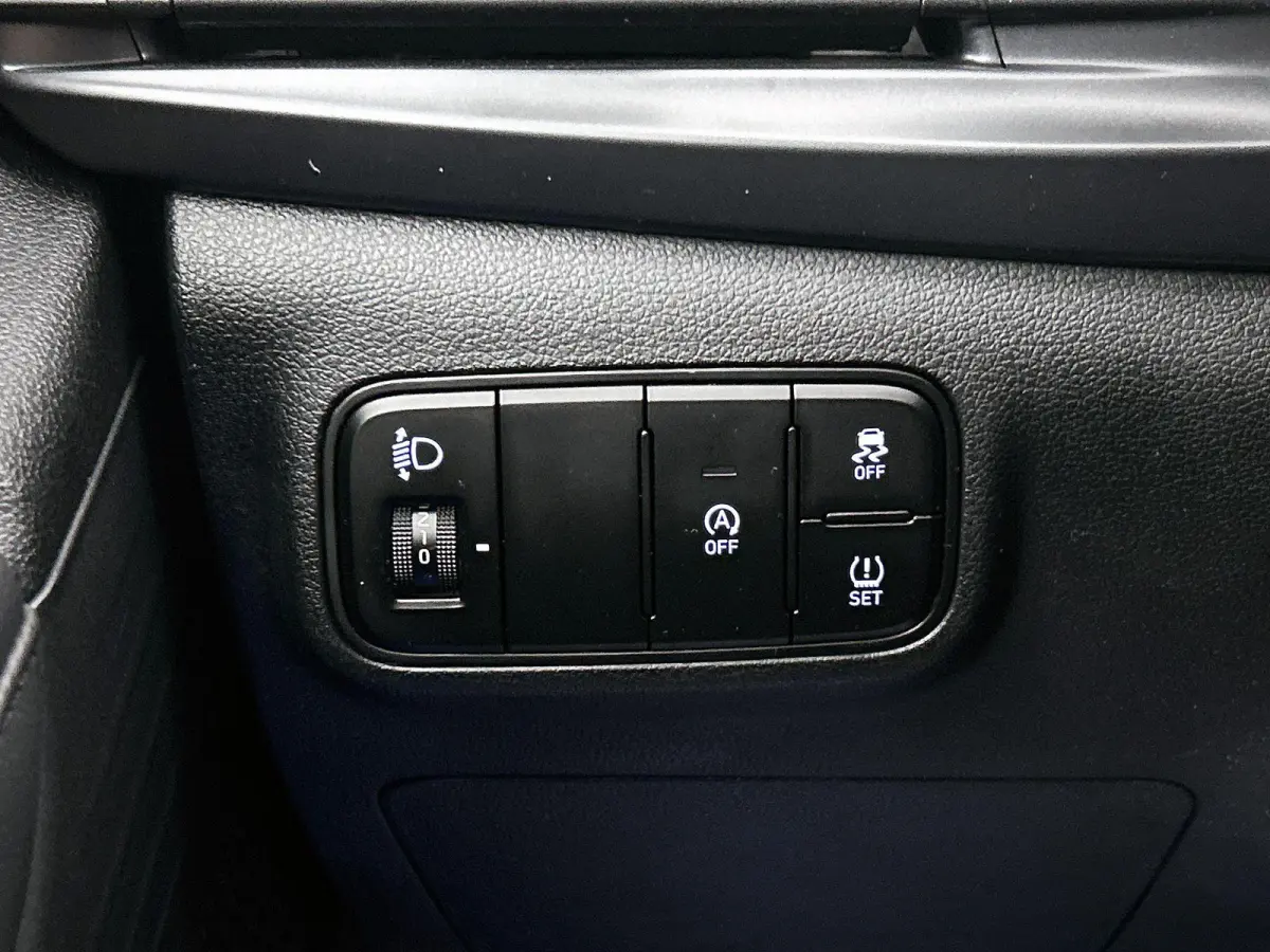 1.0 100pk Comfort Smart Automaat | Navigatie | Airco | Cruise Control | Camera | 16"LMV | Dodehoekdetectie | LED | Apple Carplay/Android Auto |