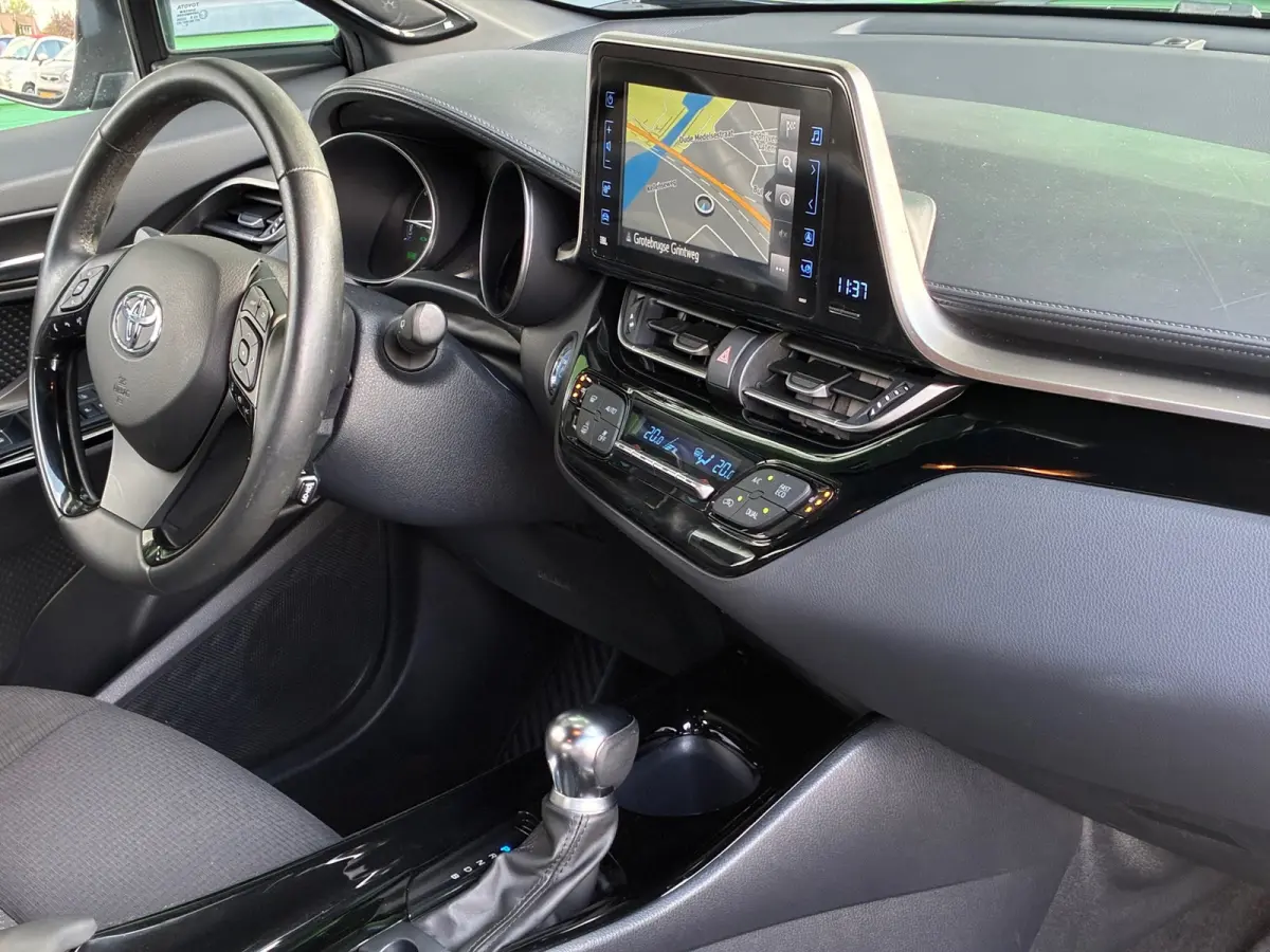 1.8 Hybrid Style|2e Eigenaar|Camera|Navigatie|CruiseControl|PDC|Climatronic|Nieuwe APK|NAP|