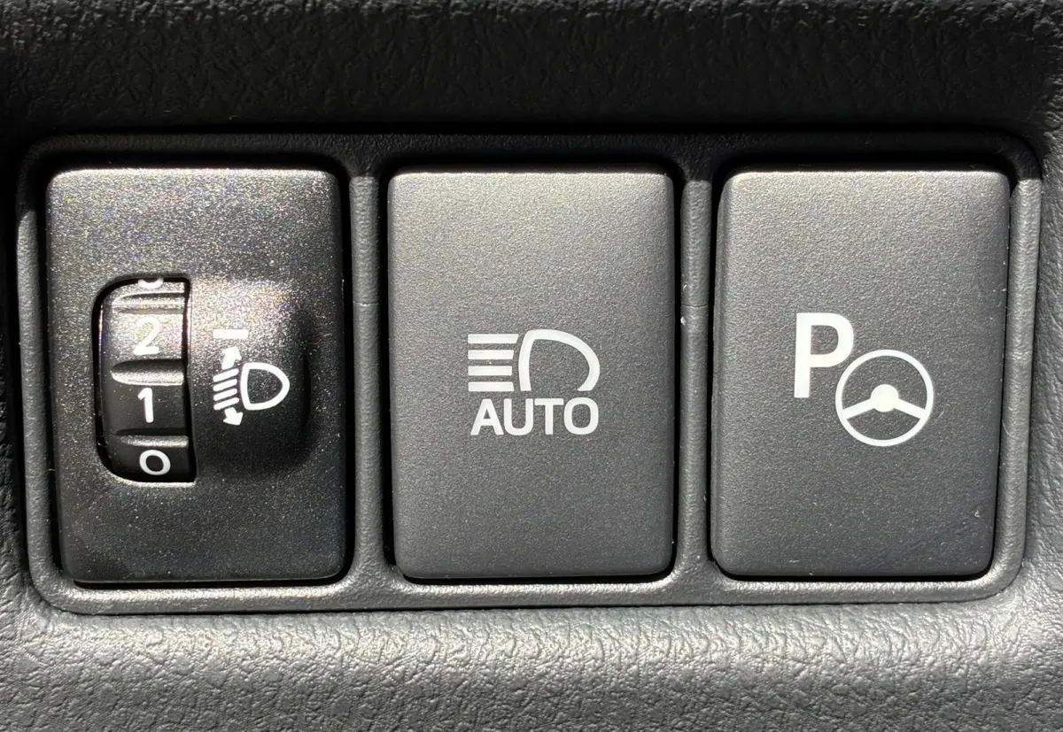 1.8 Hybrid Style|2e Eigenaar|Camera|Navigatie|CruiseControl|PDC|Climatronic|Nieuwe APK|NAP|