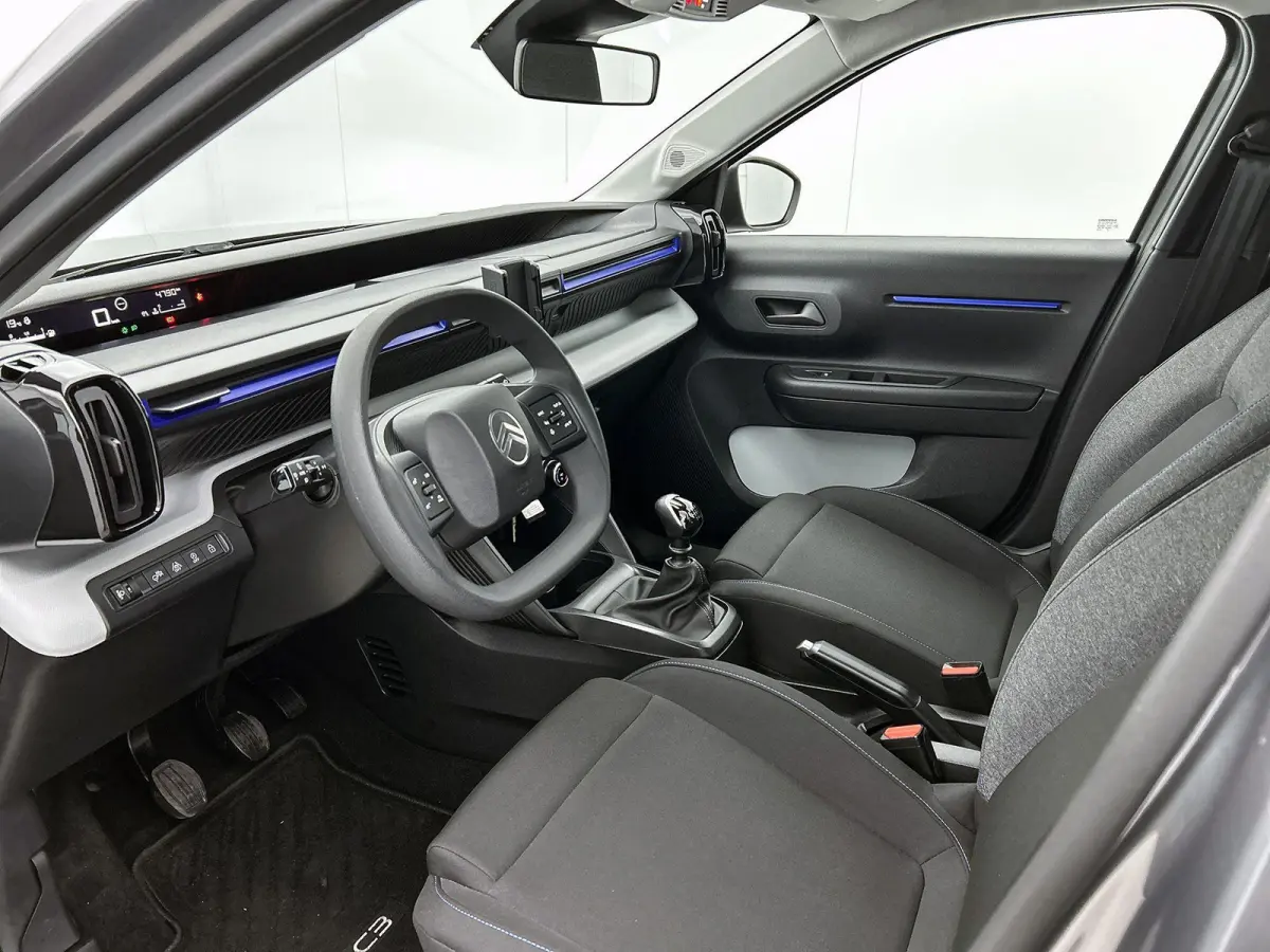 1.2 100pk You | Parkeersensoren achterzijde | Bluetooth telefoonvoorbereiding | Centrale deurvergrendeling op afstand