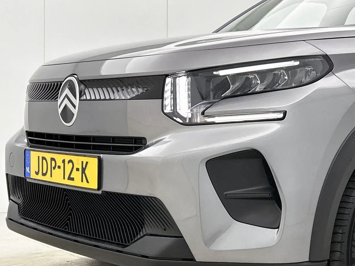 1.2 100pk You | Parkeersensoren achterzijde | Bluetooth telefoonvoorbereiding | Centrale deurvergrendeling op afstand