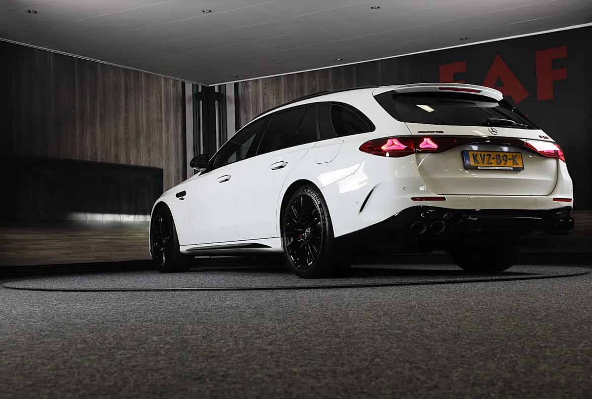 AMG 53 4MATIC+ / Hyperscreen / Head Up / Performance Sitze / Burmester4D / 360 Camera / 4W Sturing