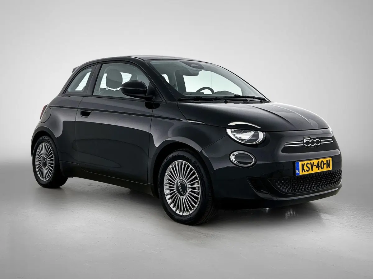 118pk Urban 42 kWh Automaat | LAGE KM | Apple Carplay/Android Auto | Camera | Cruise Control | Climate Control | Dodehoekdetectie | 16"LMV |