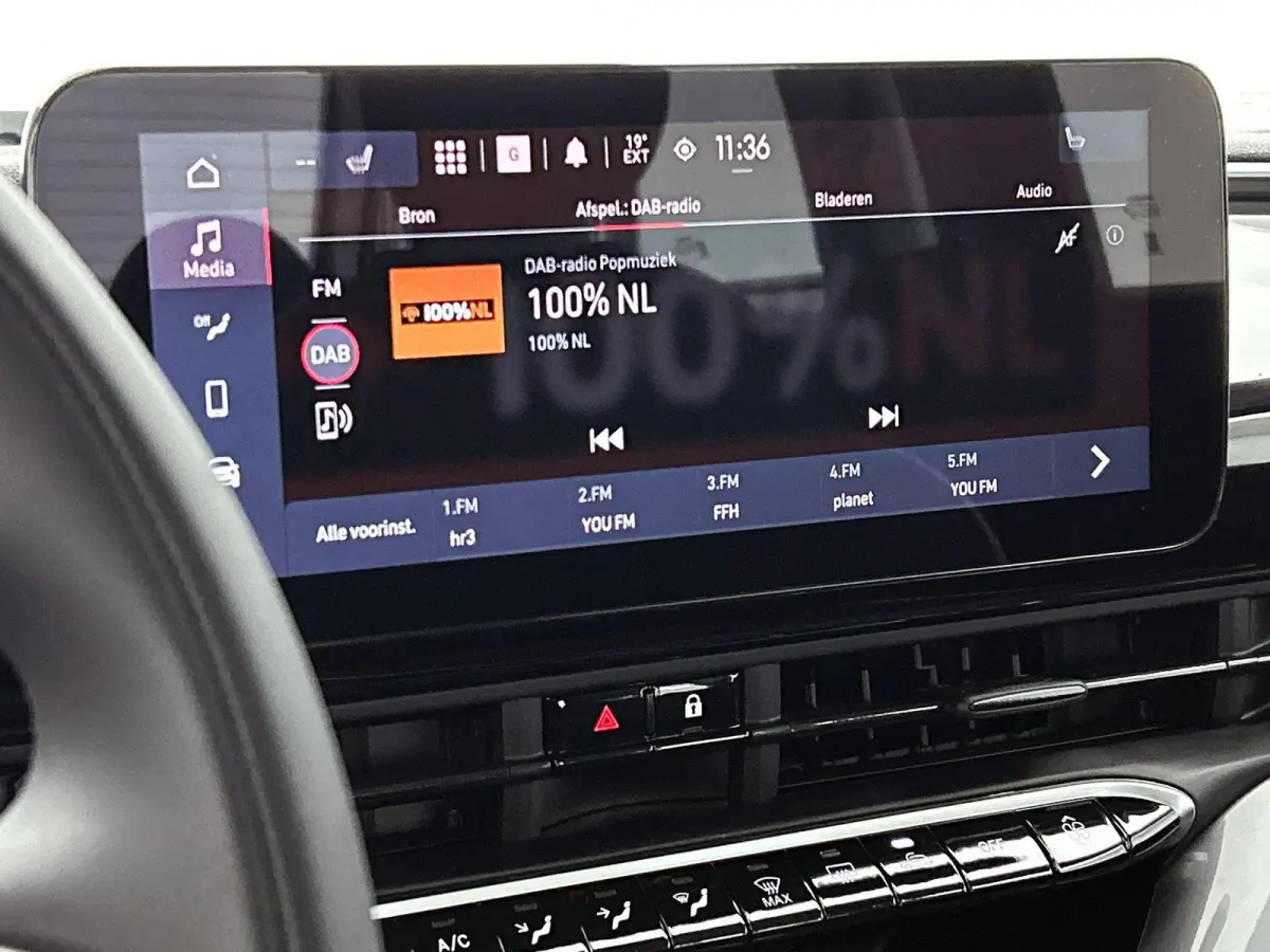118pk Urban 42 kWh Automaat | LAGE KM | Apple Carplay/Android Auto | Camera | Cruise Control | Climate Control | Dodehoekdetectie | 16"LMV |