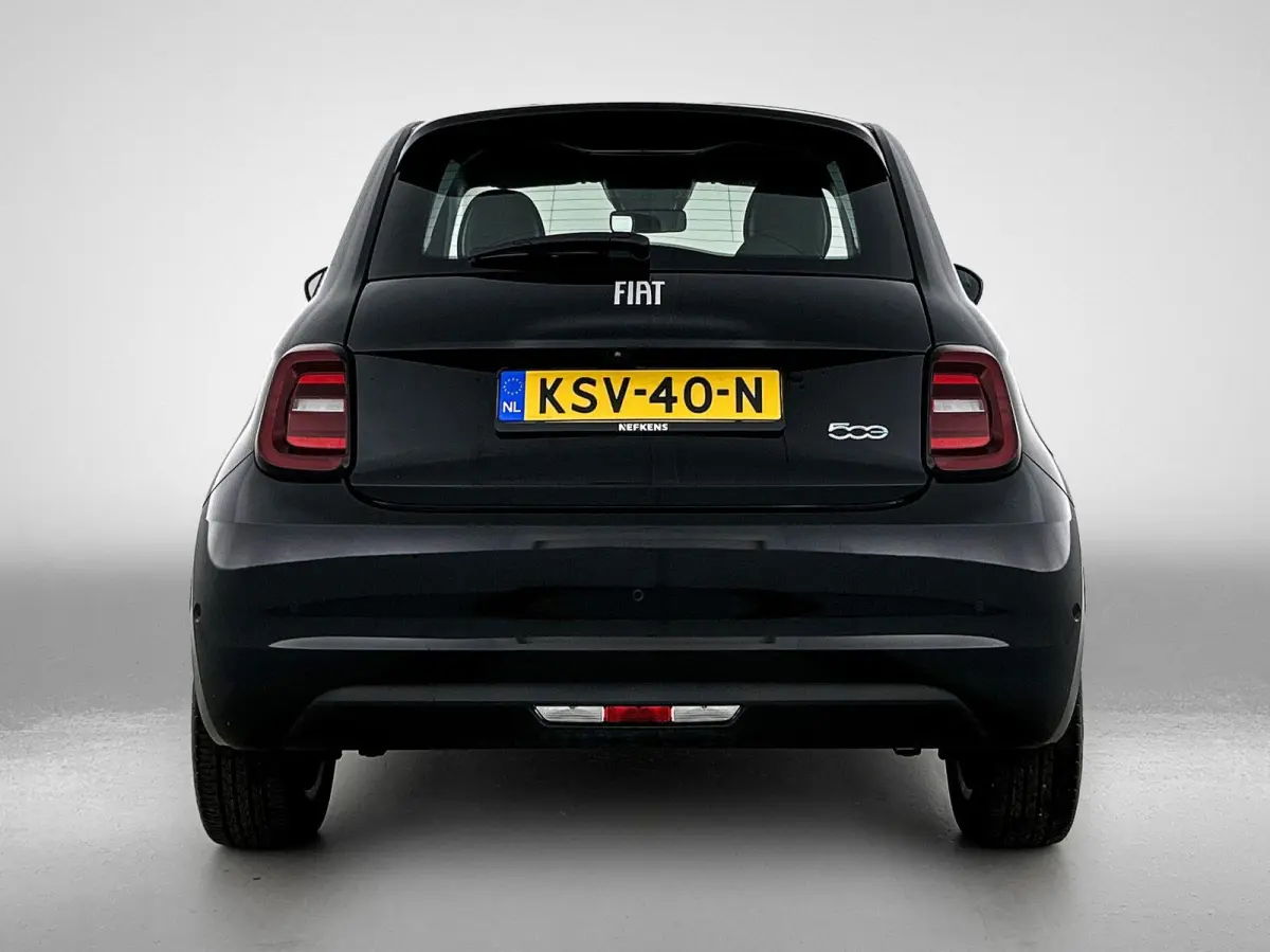 118pk Urban 42 kWh Automaat | LAGE KM | Apple Carplay/Android Auto | Camera | Cruise Control | Climate Control | Dodehoekdetectie | 16"LMV |