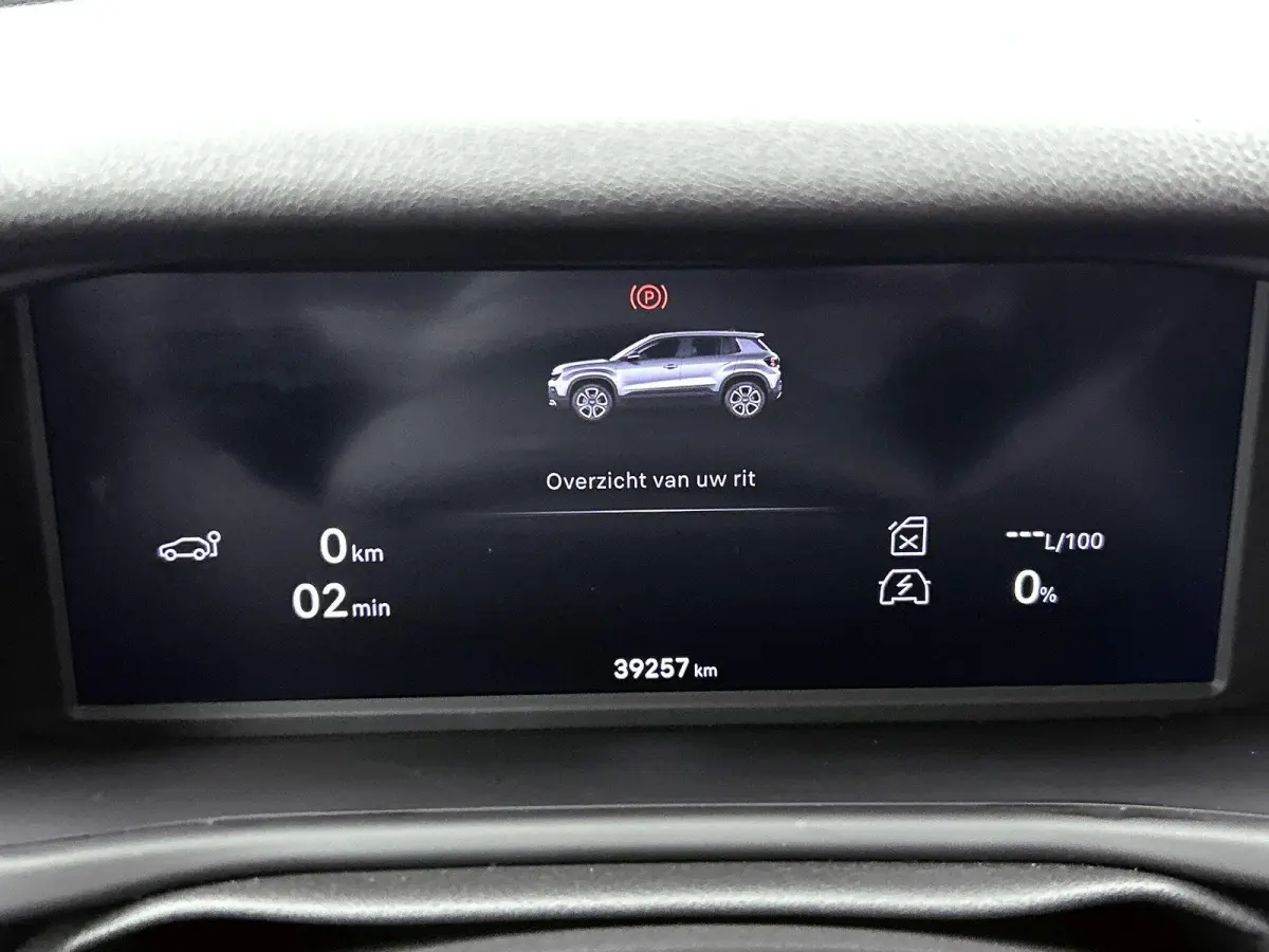 1.2 110pk e-Hybrid Altitude Automaat | 1ste Eigenaar | Elektrische Klep | Navigatie | Apple Carplay/Android Auto | Climate Control | Adaptieve Cruise Control | Parkeersensoren Achter | Leder