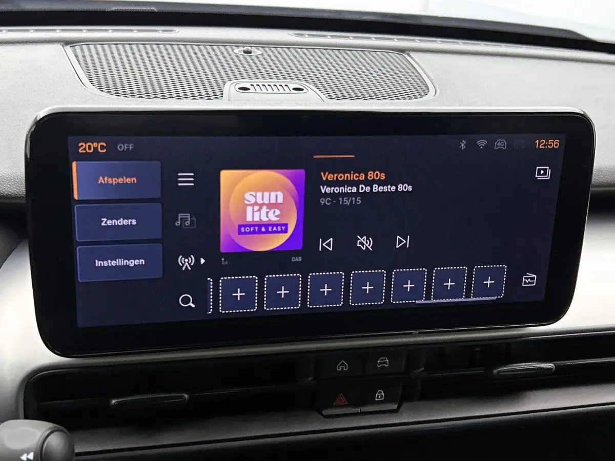 1.2 110pk e-Hybrid Altitude Automaat | 1ste Eigenaar | Elektrische Klep | Navigatie | Apple Carplay/Android Auto | Climate Control | Adaptieve Cruise Control | Parkeersensoren Achter | Leder