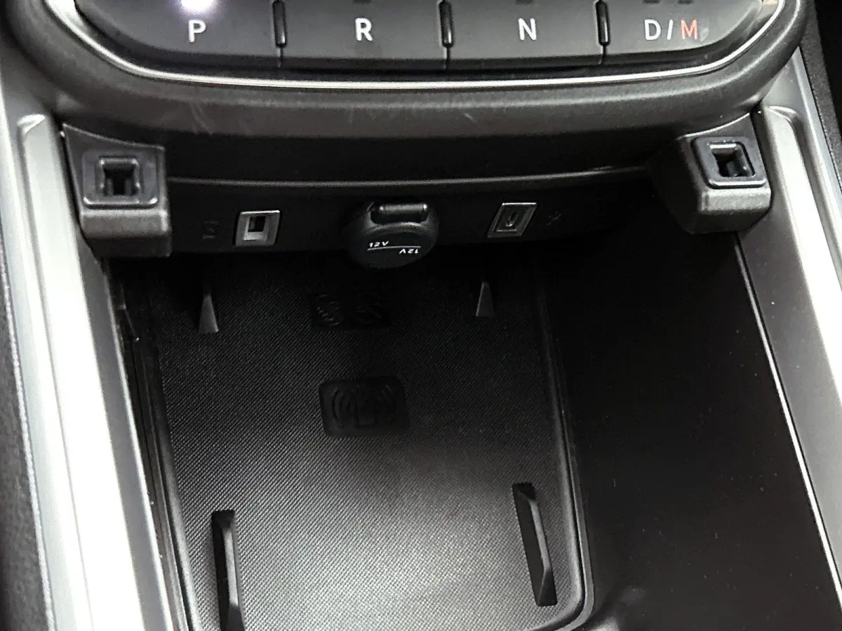 1.2 110pk e-Hybrid Altitude Automaat | 1ste Eigenaar | Elektrische Klep | Navigatie | Apple Carplay/Android Auto | Climate Control | Adaptieve Cruise Control | Parkeersensoren Achter | Leder