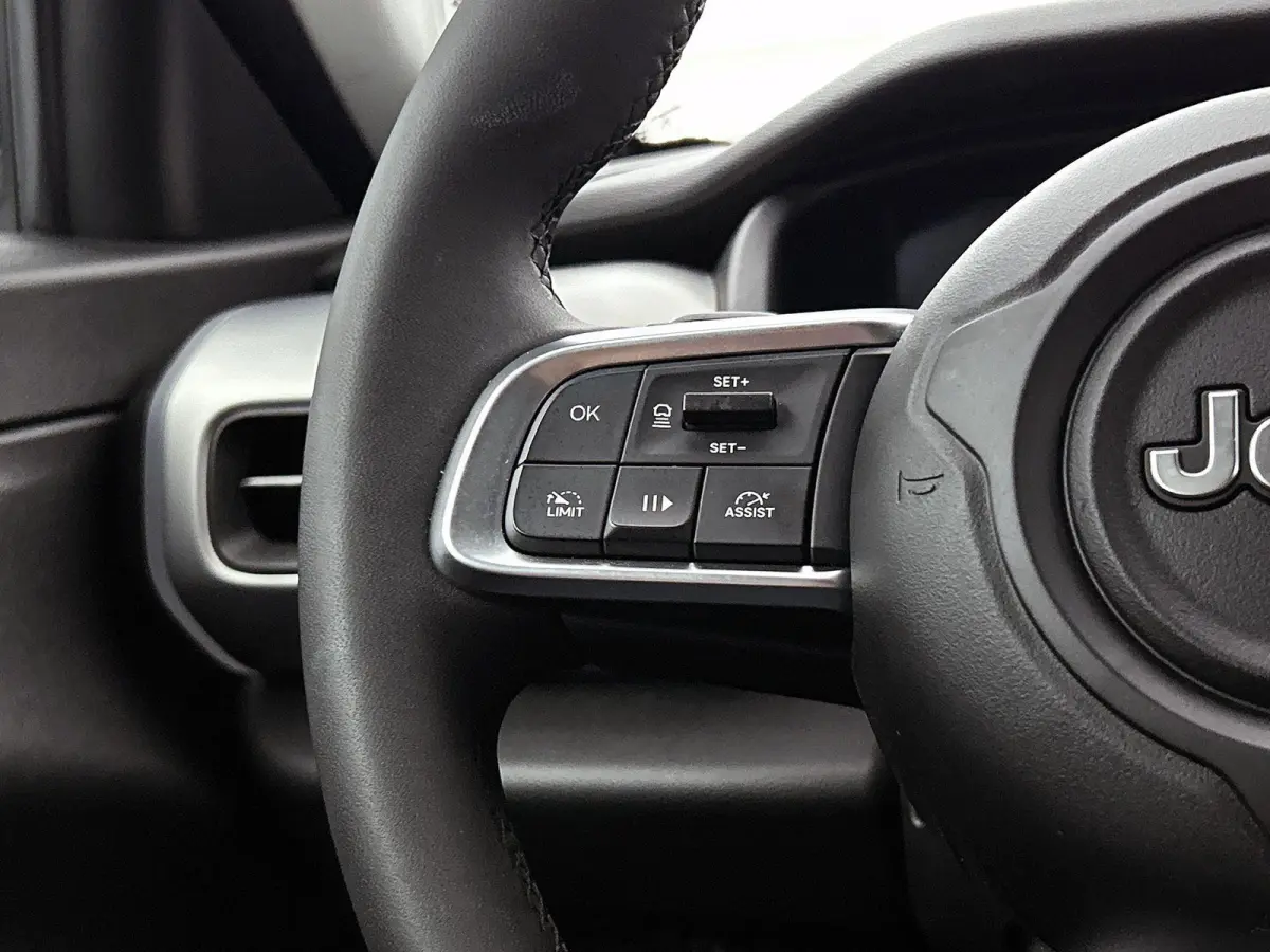 1.2 110pk e-Hybrid Altitude Automaat | 1ste Eigenaar | Elektrische Klep | Navigatie | Apple Carplay/Android Auto | Climate Control | Adaptieve Cruise Control | Parkeersensoren Achter | Leder