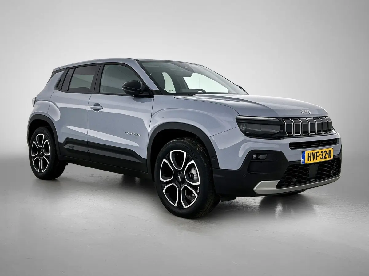 1.2 110pk e-Hybrid Altitude Automaat | 1ste Eigenaar | Elektrische Klep | Navigatie | Apple Carplay/Android Auto | Climate Control | Adaptieve Cruise Control | Parkeersensoren Achter | Leder