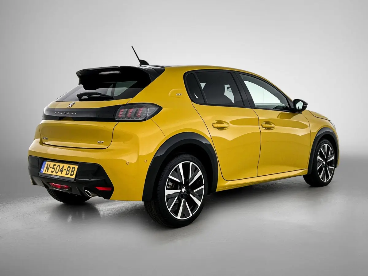 1.2 100pk GT Automaat | 1ste Eigenaar | Navigatie | Climate Control | Cruise Control | Camera | 17"LMV | Dodehoekdetectie | LED |