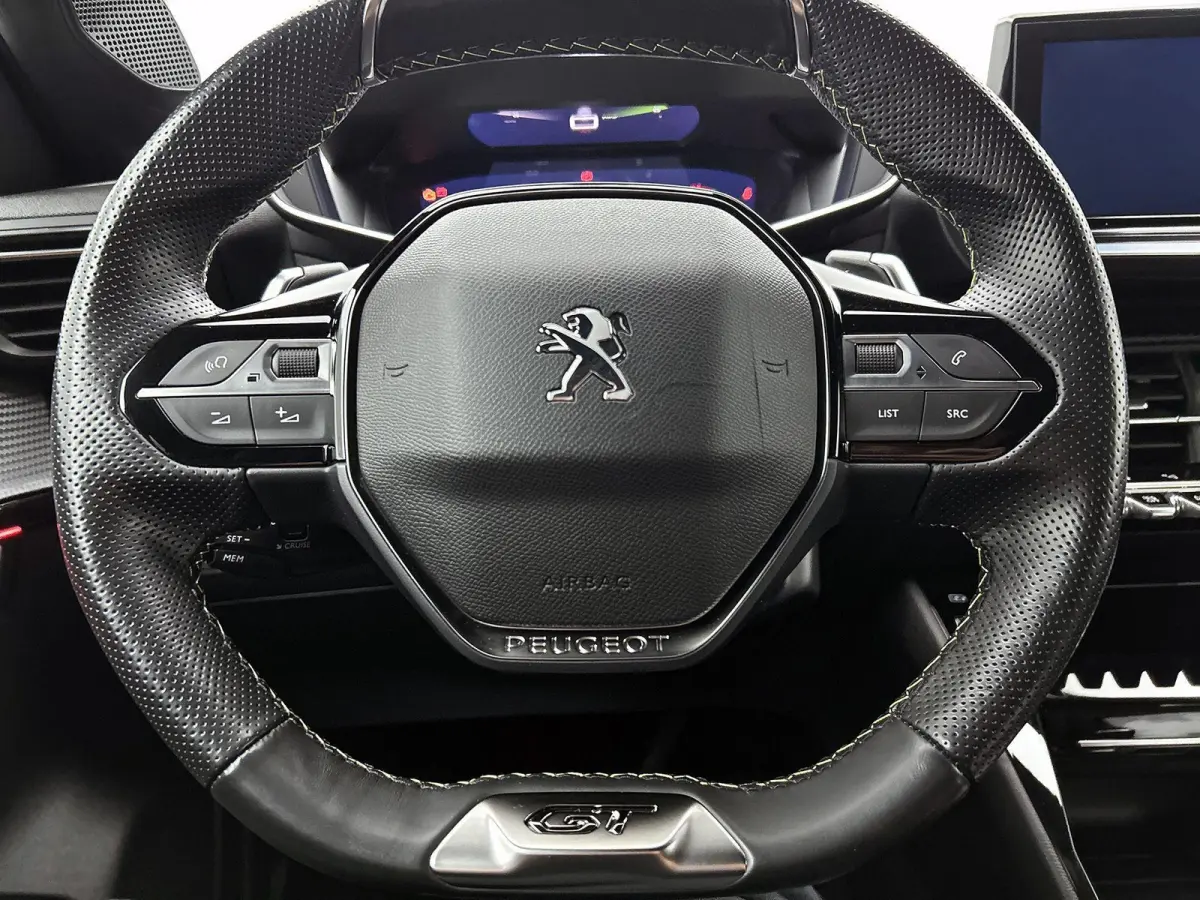 1.2 100pk GT Automaat | 1ste Eigenaar | Navigatie | Climate Control | Cruise Control | Camera | 17"LMV | Dodehoekdetectie | LED |